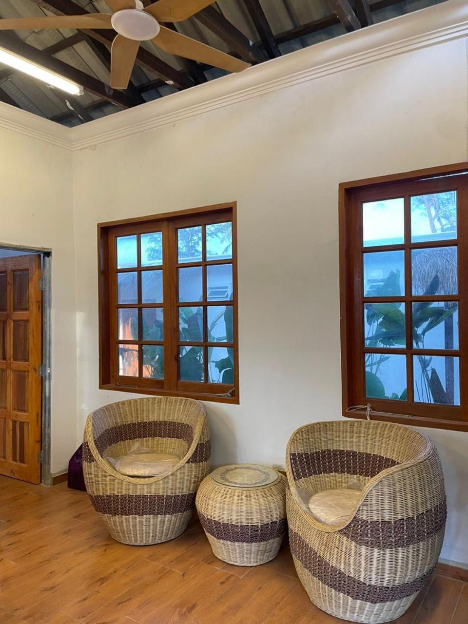 Villa Bari Loft Setiu Exterior photo